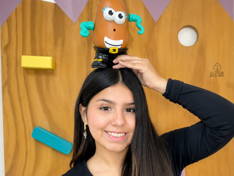 Scarlette Muñoz